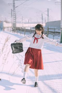 忍冬·水手服-资料图
