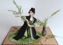莫问林深-资料图