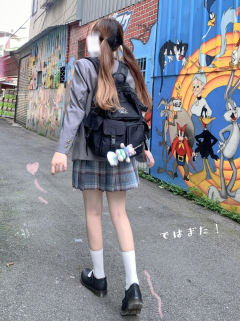 本佐中·西服-资料图