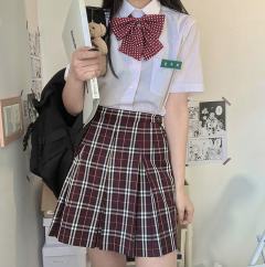 赤金·韩式制服-资料图