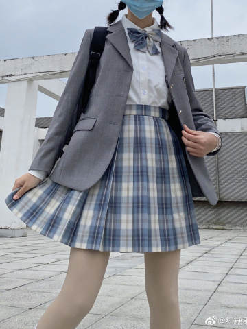 雾屿中