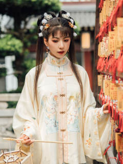 江南忆-资料图