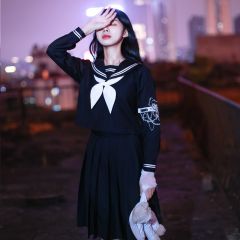 蝶女-资料图