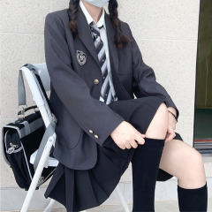 两粒扣西服-资料图