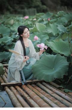纳凉-资料图