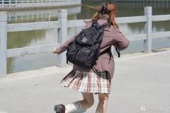 秋女子-资料图