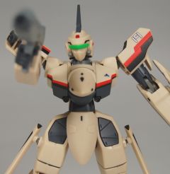 YF-19 勇 戴逊-资料图