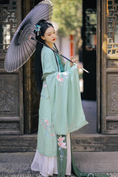 灵仙花·大袖-资料图