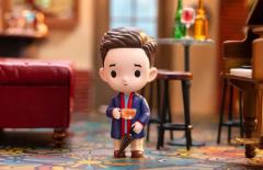 菲比学骑车-资料图