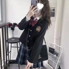 荆棘玫瑰·西服-资料图