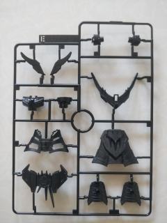 SDW HEROES 信长艾比安高达 DarkMask Ver.-资料图