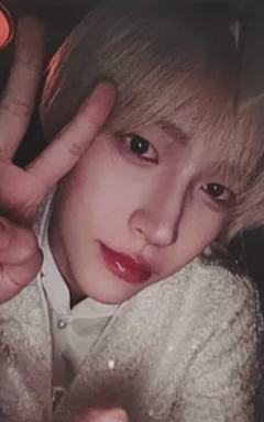 24超订春季成都演唱会特典