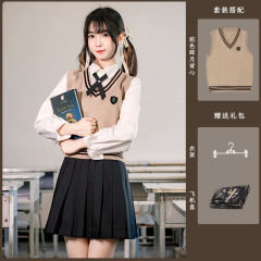 辉月女高-资料图