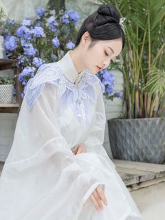  琼芳-资料图