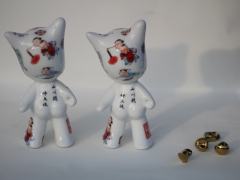 年画陶瓷娃-资料图