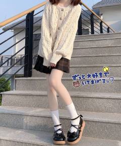 麻花毛衣开衫-资料图