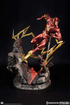 Flash The New52!-资料图