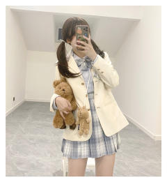 秋凛高·西服-资料图