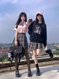 暗渡情事-资料图