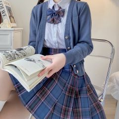 洛小奈jk  岚-资料图