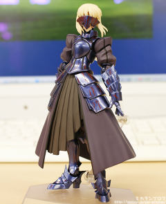 figma#072 Saber Alter -资料图
