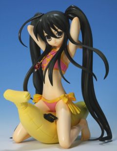 夏娜-资料图