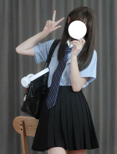 檀津高·衬衫-资料图