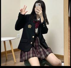 陇海 西服-资料图