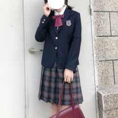 花媛中·西服-资料图
