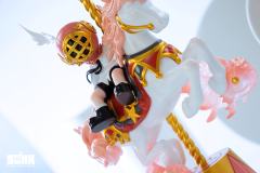 旋转木马-游园童话-资料图