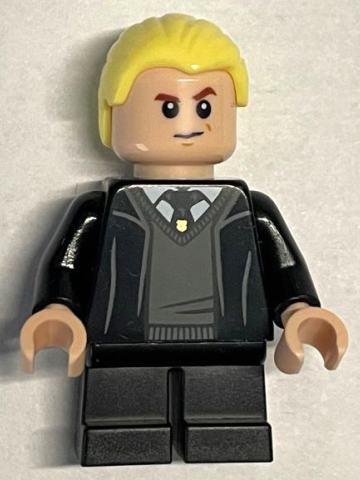 Draco Malfoy, Hogwarts Robe