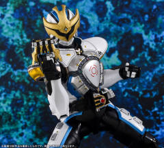 SHF 真骨雕 假面骑士IXA 保全/爆发模式 Save Mode/Burst Mode-资料图