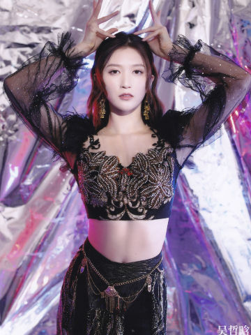 吴哲晗 炙热的我们第三期生写 ver.D