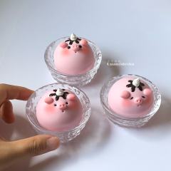 奶油草莓猪猪眯眼款HuHu -资料图