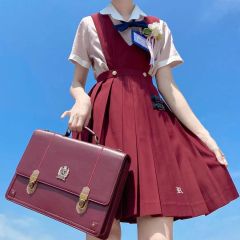 夏日海·制服包-资料图