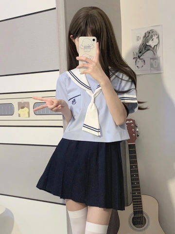 双色水手服套装