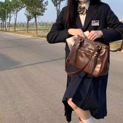 同学录制服包-资料图