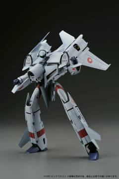 VF-4闪电三式战斗机-资料图