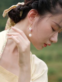 摇曳粉琉璃-资料图
