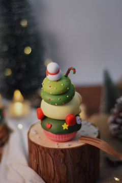 圣诞树马芬杯蛋糕-资料图