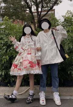 蓬蓬莓-资料图
