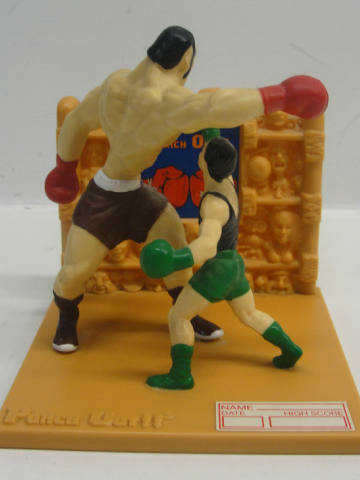 Little Mac Brawls With Super Macho Man