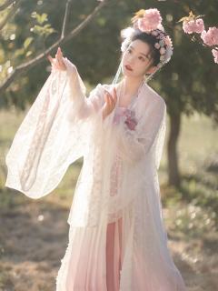 小桃娘-资料图