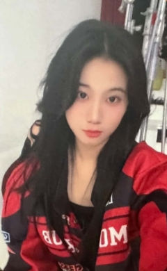 罗颖宸 八周年纪念小卡 ver.B