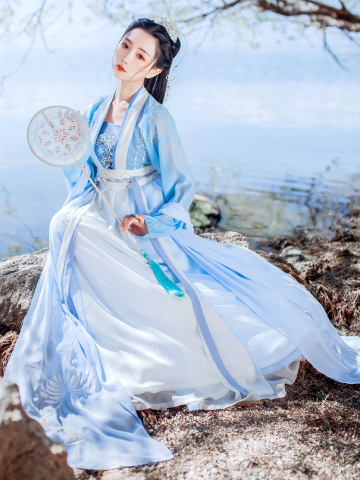 烟疏月·衫