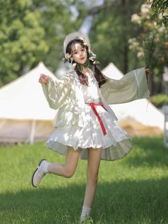 春日少女-资料图