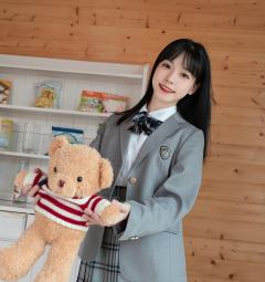2020基础款西服-资料图