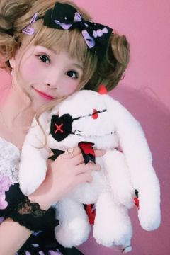 KOKO恶魔兔 毛绒斜跨包-资料图