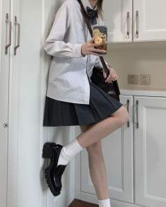 草稿纸·衬衫-资料图