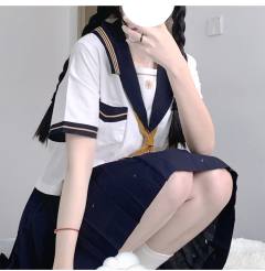 橙风中·水手服-资料图